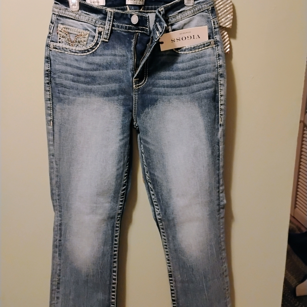 Vigoss Women's Light Blue Straight Leg Jeans